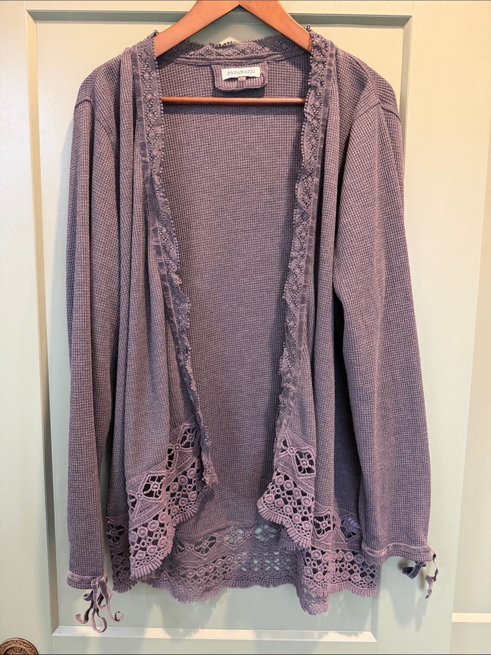paparazzi Women’s Grey Open Crochet-Trim Cardigan